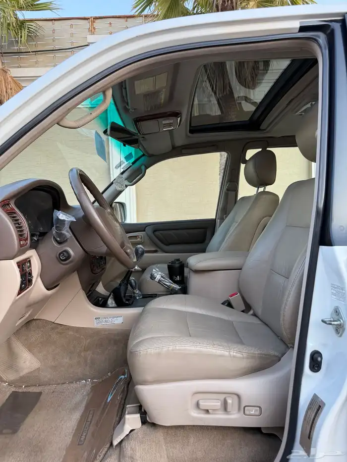 لاندكروزر VXR فكسار قير عادي اساس فل ( وكالة ) 44