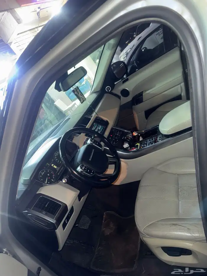 رنج روفر اسبورت 3