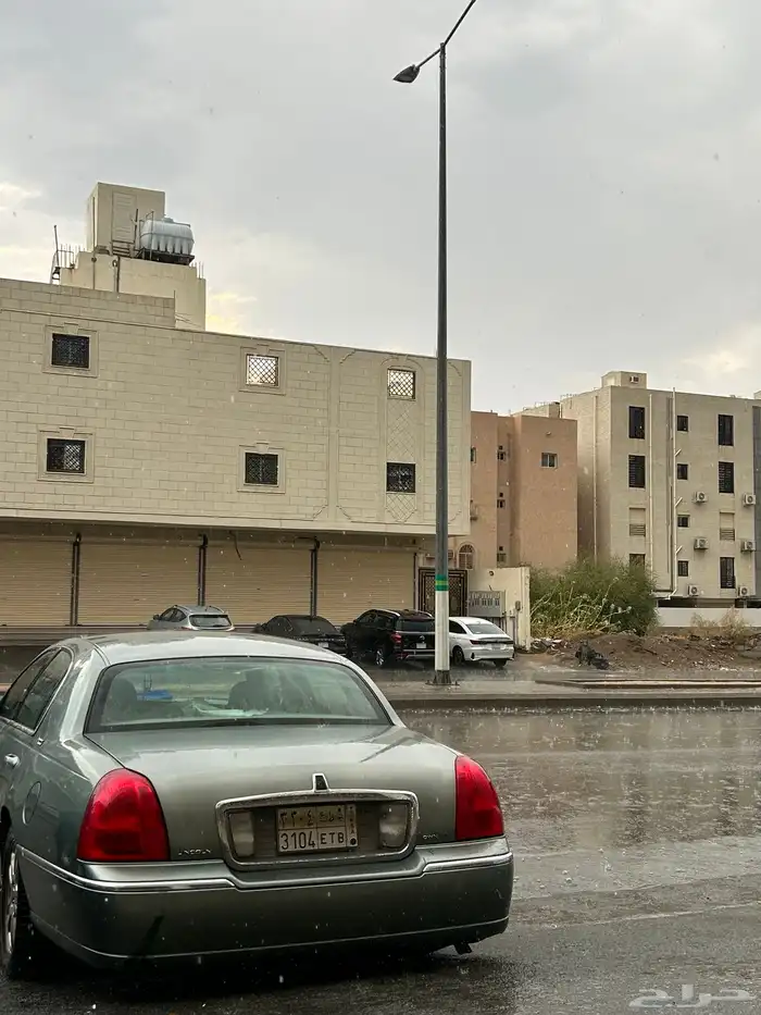 لنكولن تاون كار 2006 سقنتشر 1