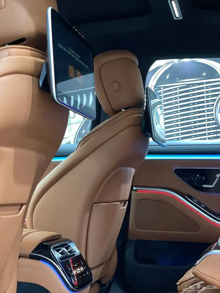 مرسيدس الجوهره شاشات خلفيه 1