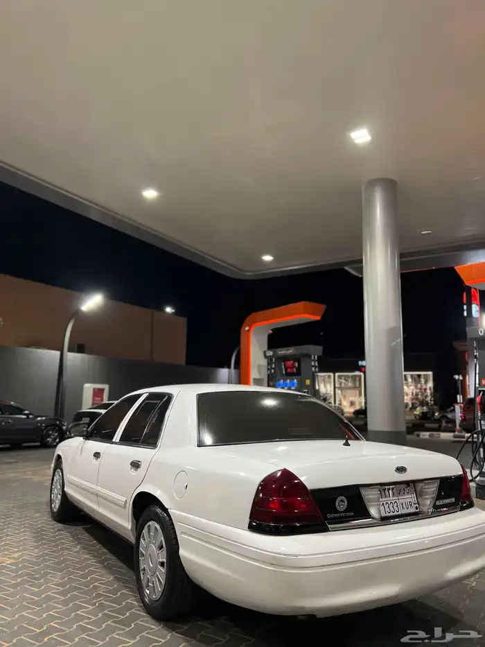 فورد فكتوريا بوليسي 2009 10