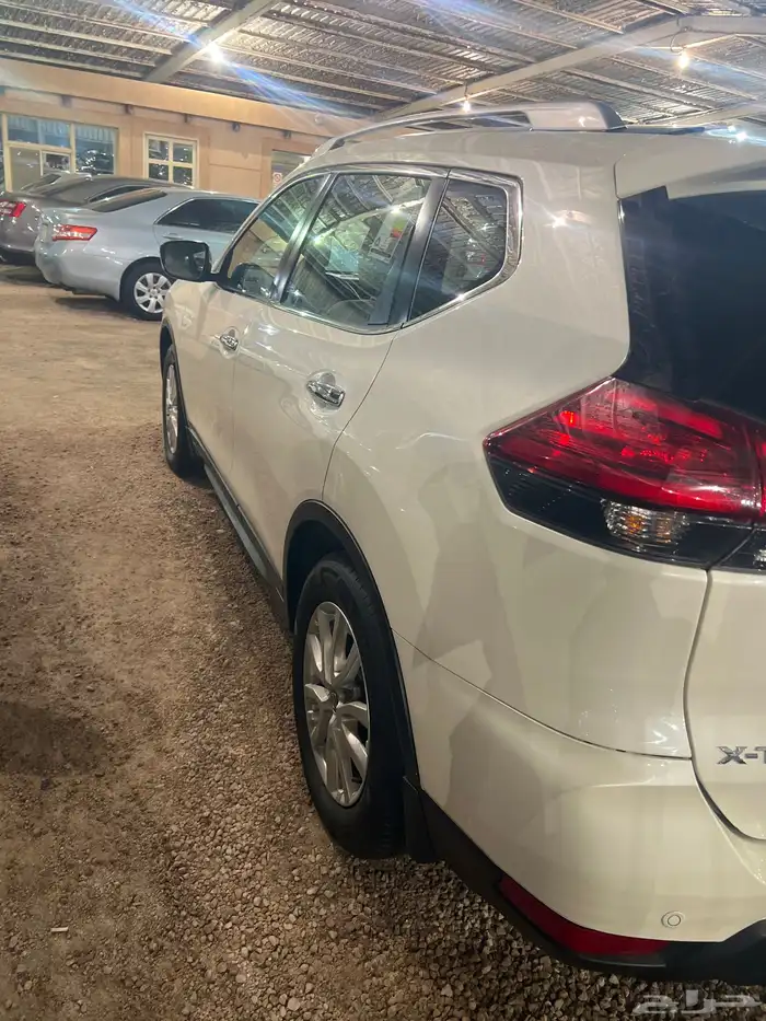 للبيع نيسان اكستريل 2022دبل 5مقاعد 4