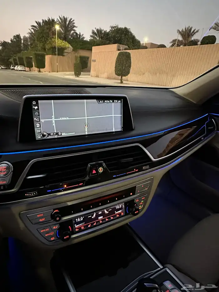 بي ام 740 ماشي فقط 73 الف بدي وكاله صيانات وكاله 36