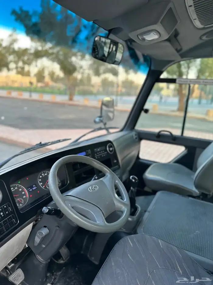 هونداي باص كونتي ركاب موديل 2023 قير عادي ديزل 10