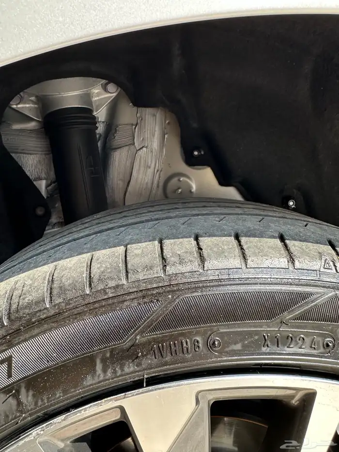 كورولا 2024 GLI هايبرد اعلى فئة - ممشى قليل - شبه وكالة 31