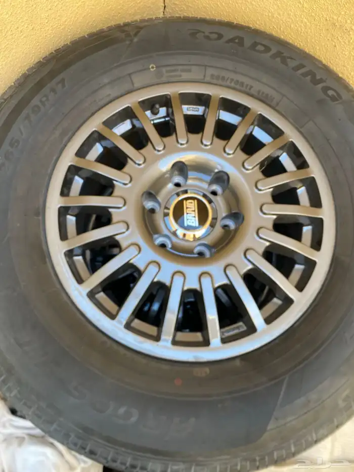 للبيع 4جنوط برايد أساباني كوبي 1 مع كفرات اوركيست 2025 شبه 0