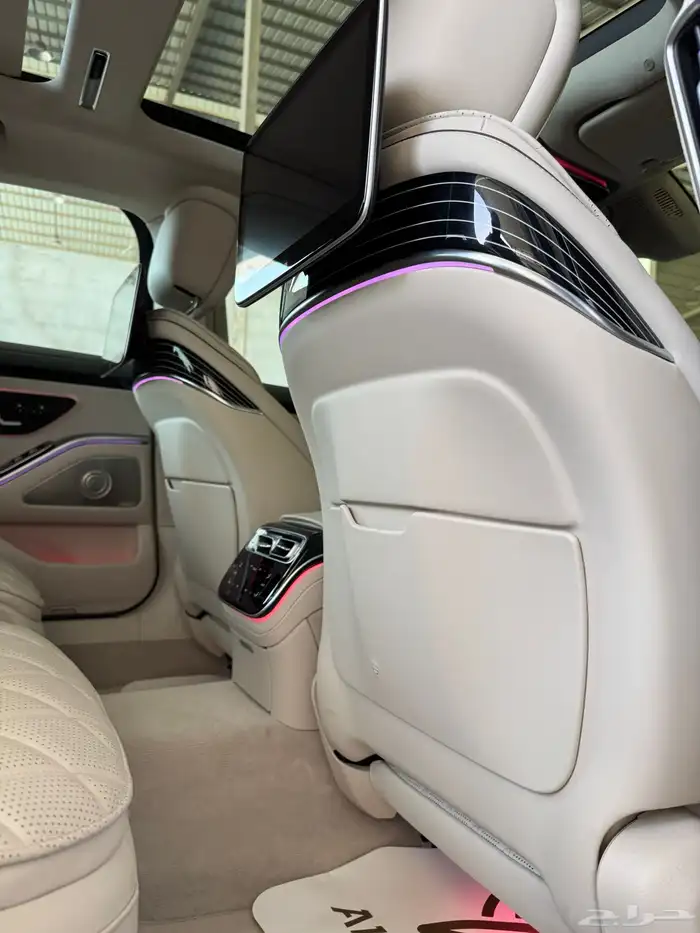 مرسيدس الجوهره شاشات خلفيه 16