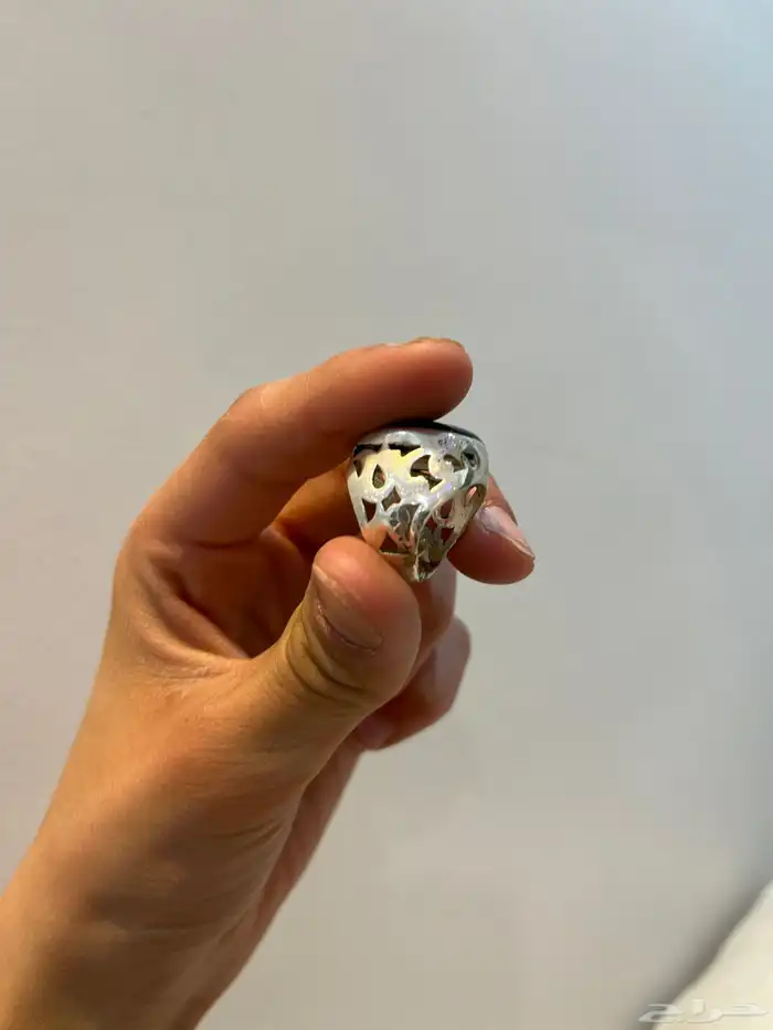 خاتم فضه عقيق يمني للبيع ملحم ومقصوص الصامل يجي خاص 1