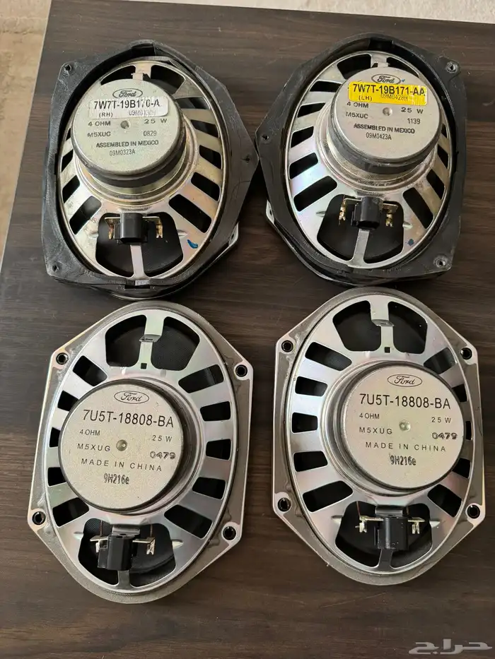 سماعات فورد (فيكتوريا ماركيز لينكون) 1