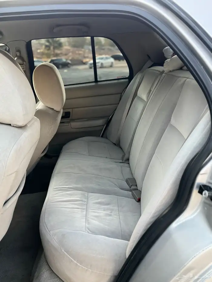 فورد فكتوريا 2007 9