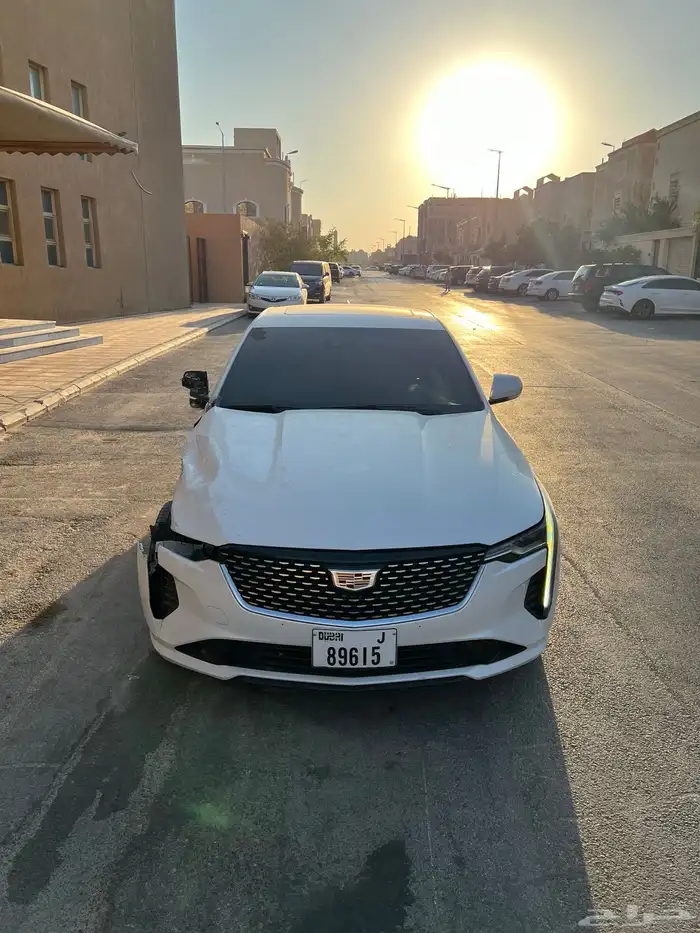 كاديلاك ct4 2023 4