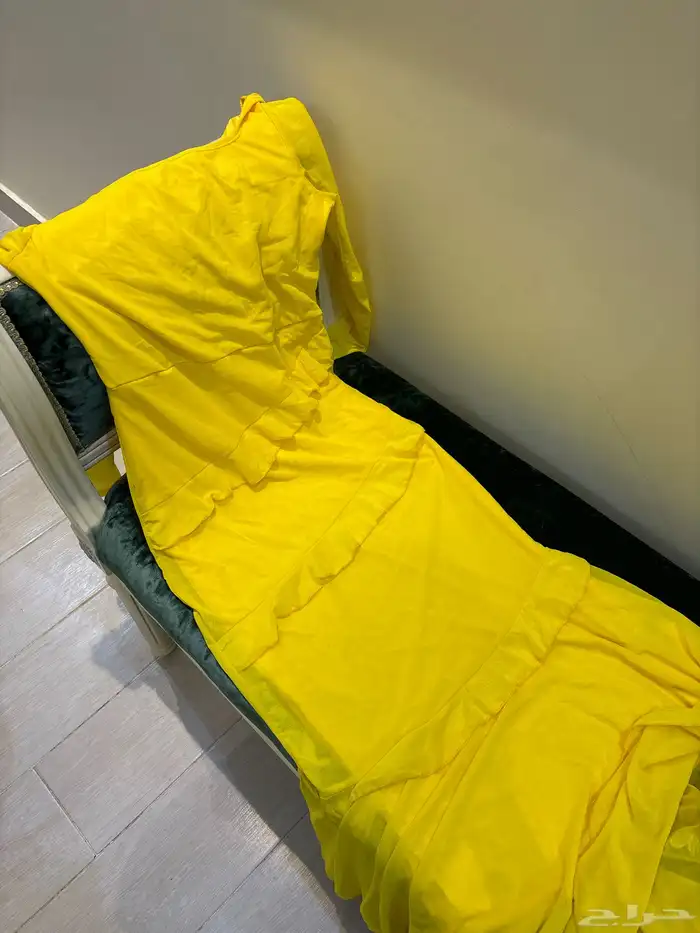 4 فساتين جديده مع شنطه وجزمه 1