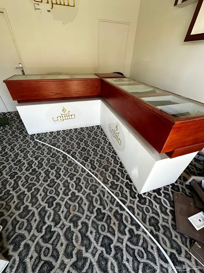 طاولة عرض منتجات 0