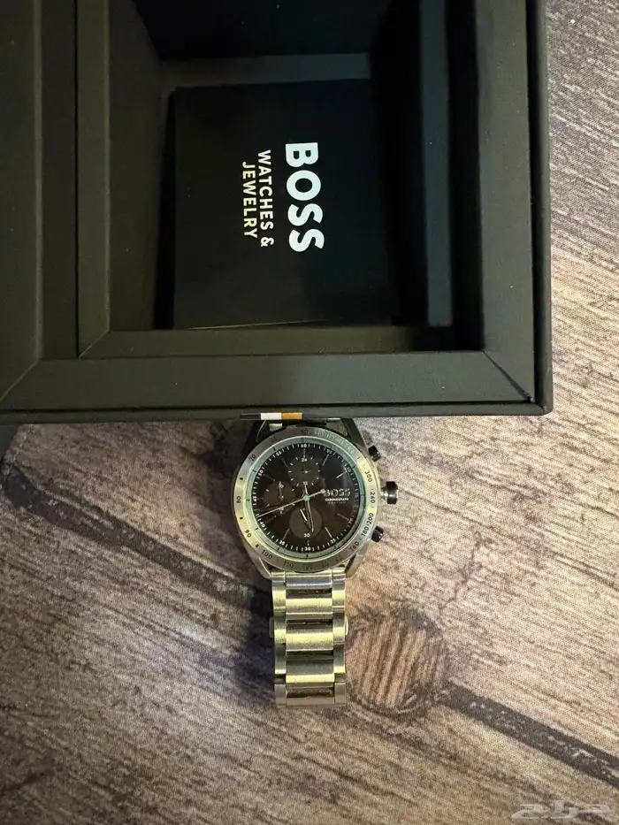 ساعة BOSS 4