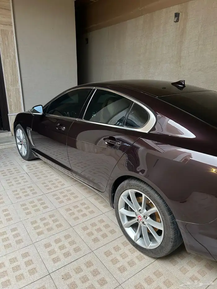 جاكوار XF للبيع 8