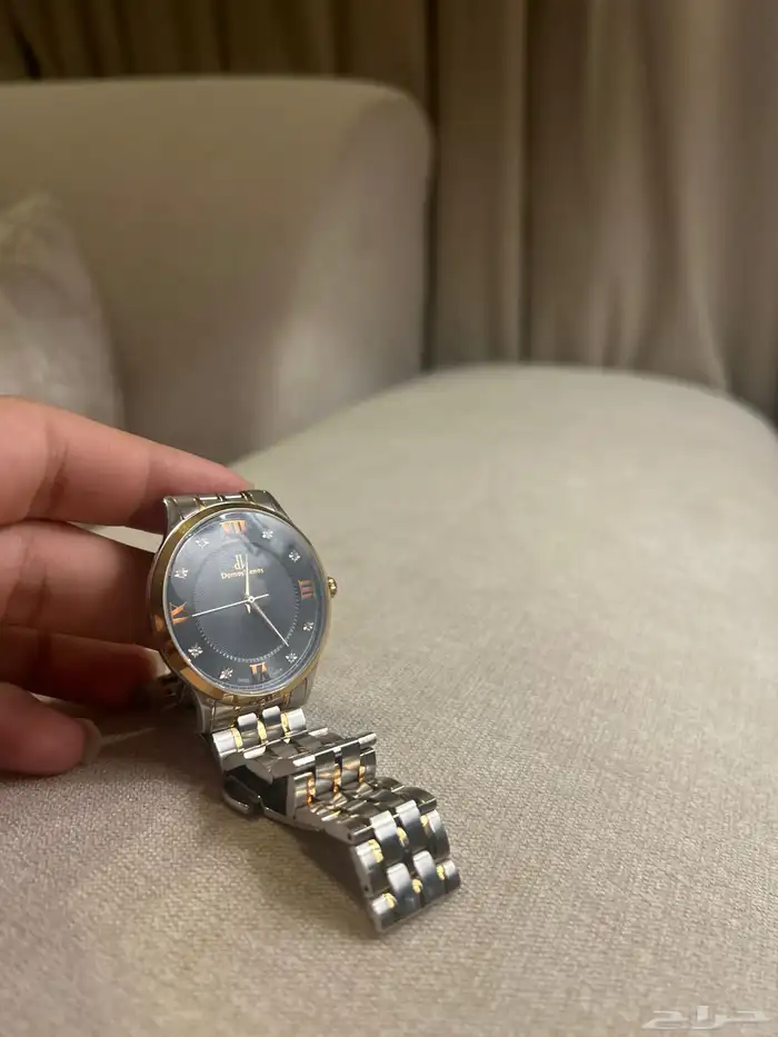 ساعة من domoskenos صناعة سويسرية 2