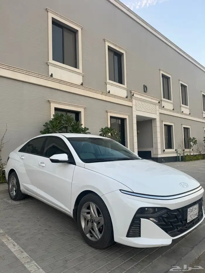 اكسنت 2025 سمارت 4