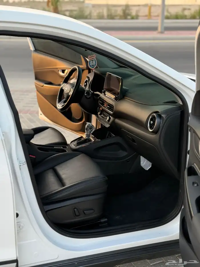 للبيع هونداي كونا 2022 ( بنزين ) وارد كوريا 19