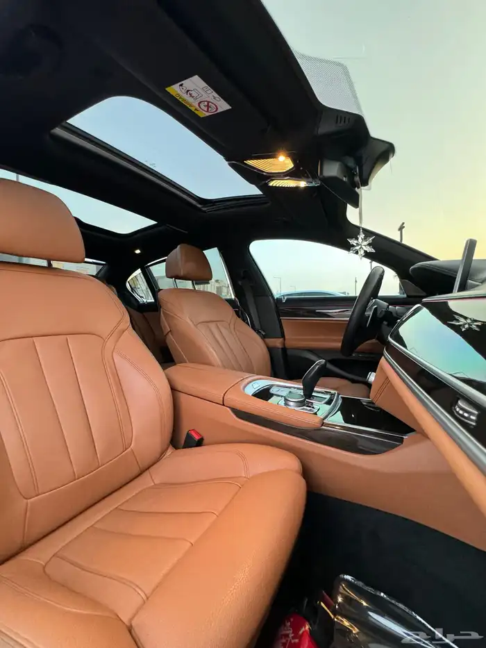 بي ام دبليو مديل 2021 730 6