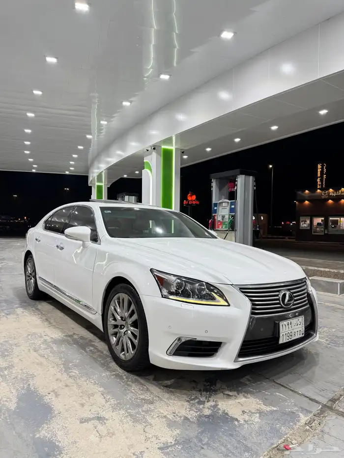 لكزس LS460 2015 وكالة 1