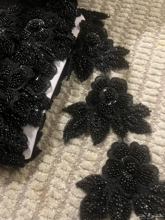 اغراض متجرللعبايات للبيع للبيع اقمشه وكلف عبايات جديده 30