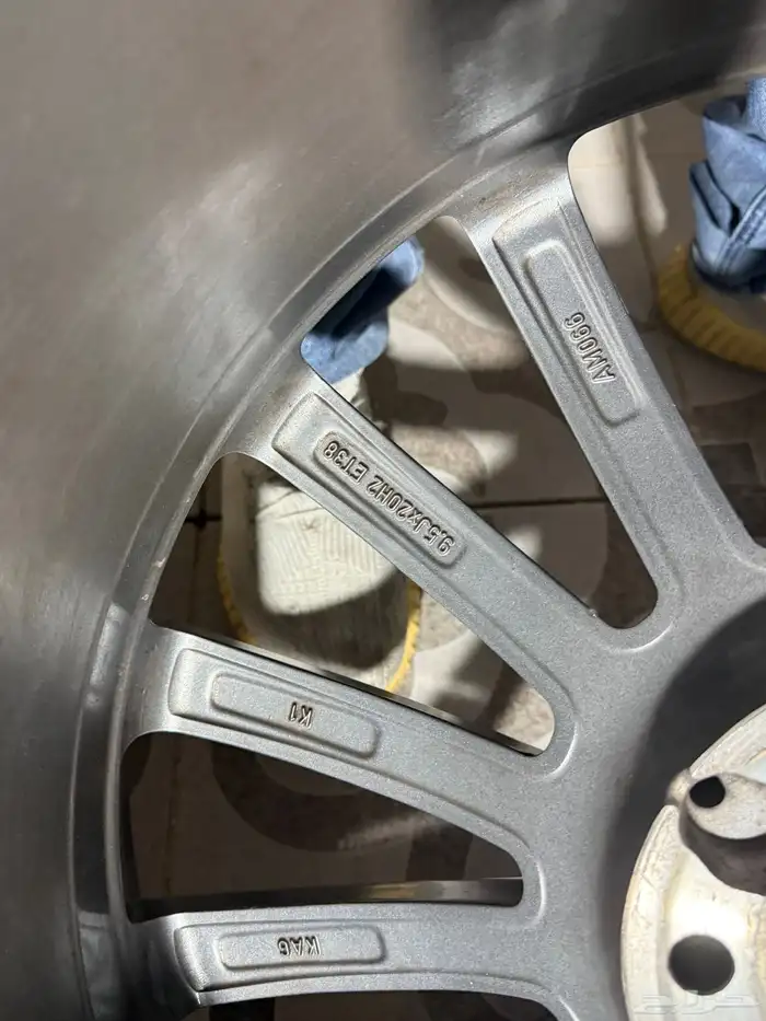 جنوط مرسيدس يخت اصلي بكفراتها 11