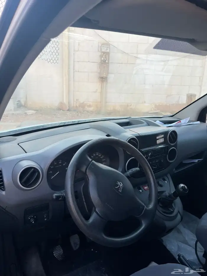 فان بيجو للبيع 1