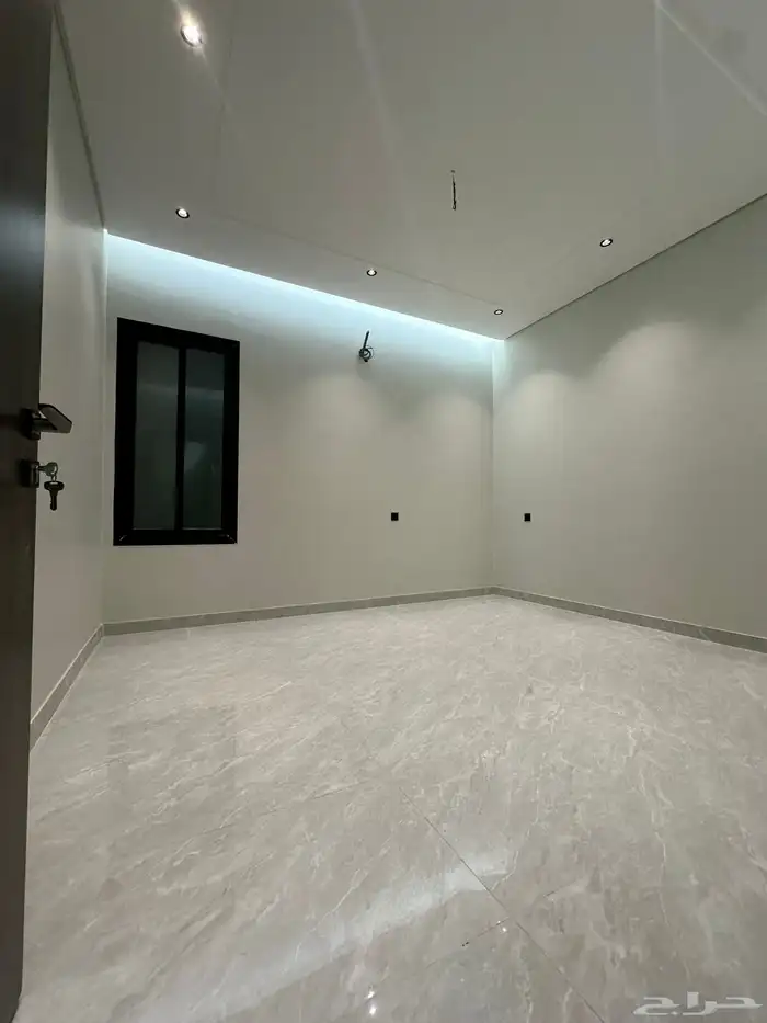 شقه للبيع ارضي مدخل خاص 11