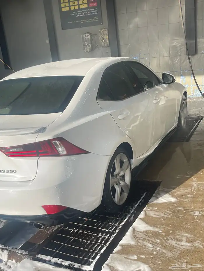 لكزس is 350 2014 9