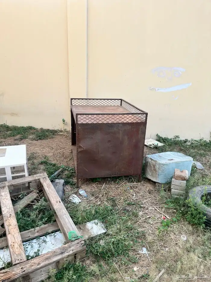 طاوله حديد 2