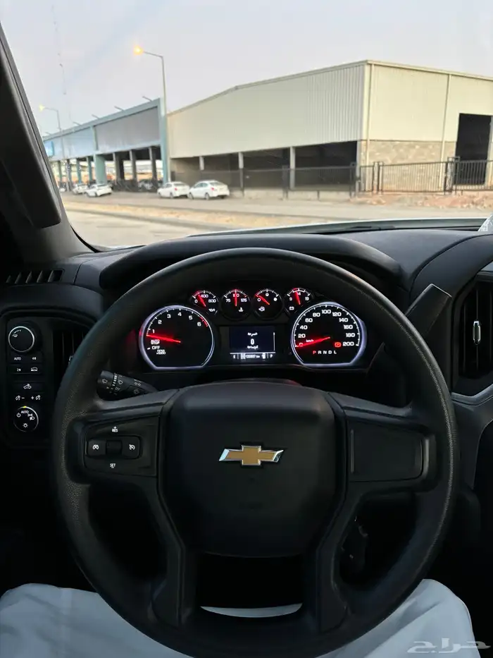 شيفرولية سلفرادو 2022 V8 ستاندر 14