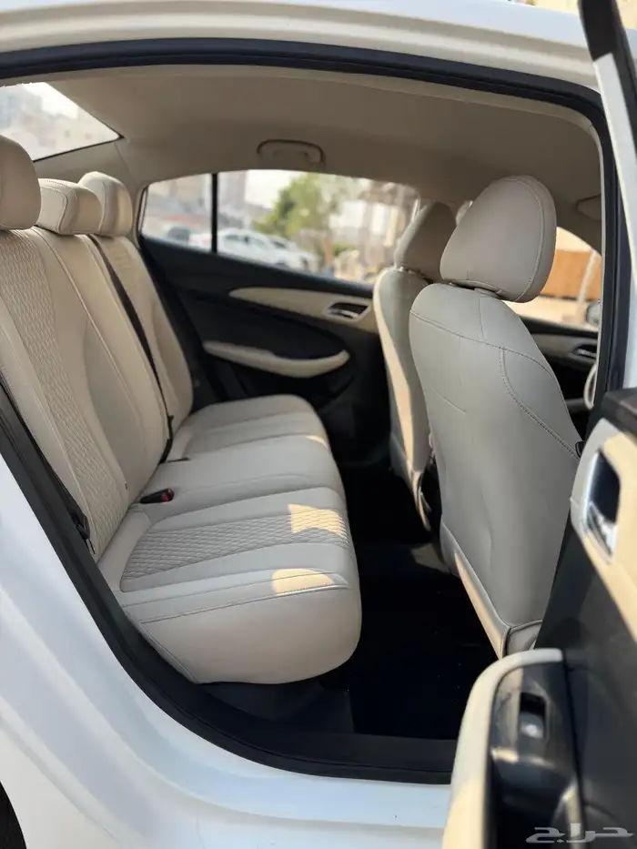 MG   5   2023   السعر 26500 15