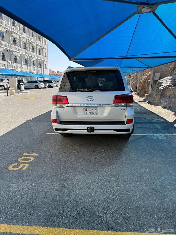 لاند كروزر 2017 GXR3 0