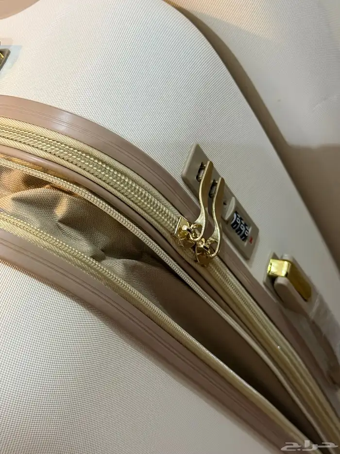 طقم شنط سفر 5 قطع جديدة استخدام مره واحدة 4