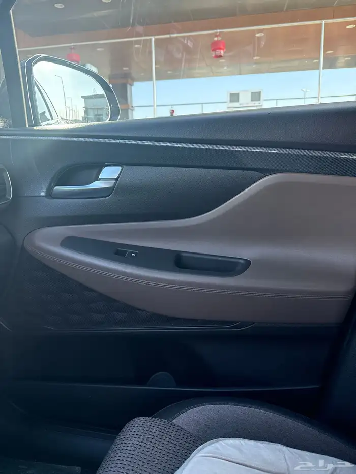 للبيع سنتافي 2022 وكالة 12