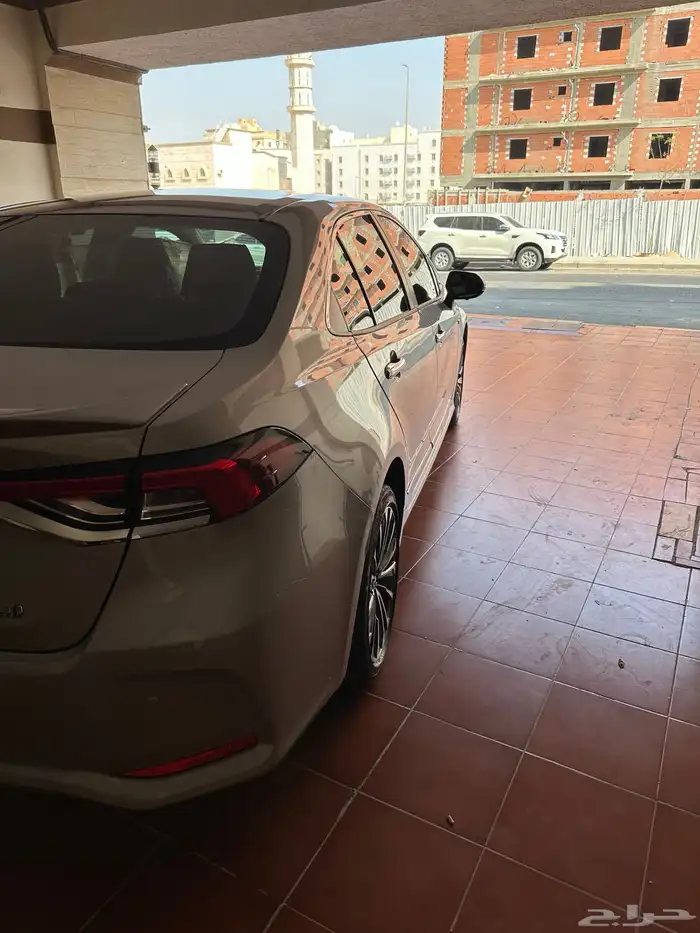 كورولا 2024 GLI هايبرد اعلى فئة - ممشى قليل - شبه وكالة 19