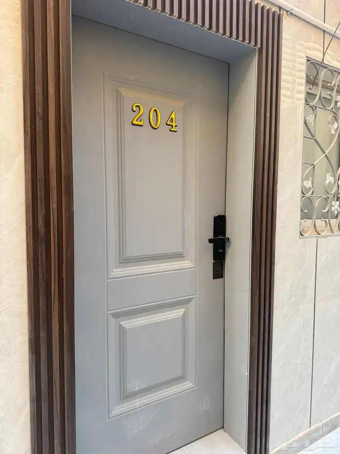 استديو للتقبل او الايجار في حق العقيق 1