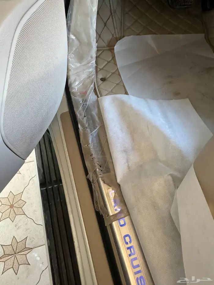 لاندكروزر 2020 تورنق 23