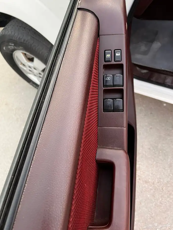 نيسان نافارا 8