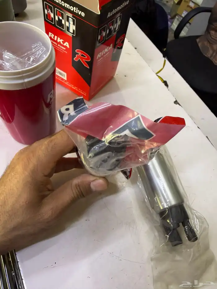 للبيع طرمبة بنزين عرض عليهم 75   تركب لشروكي واغلب السيارات 0