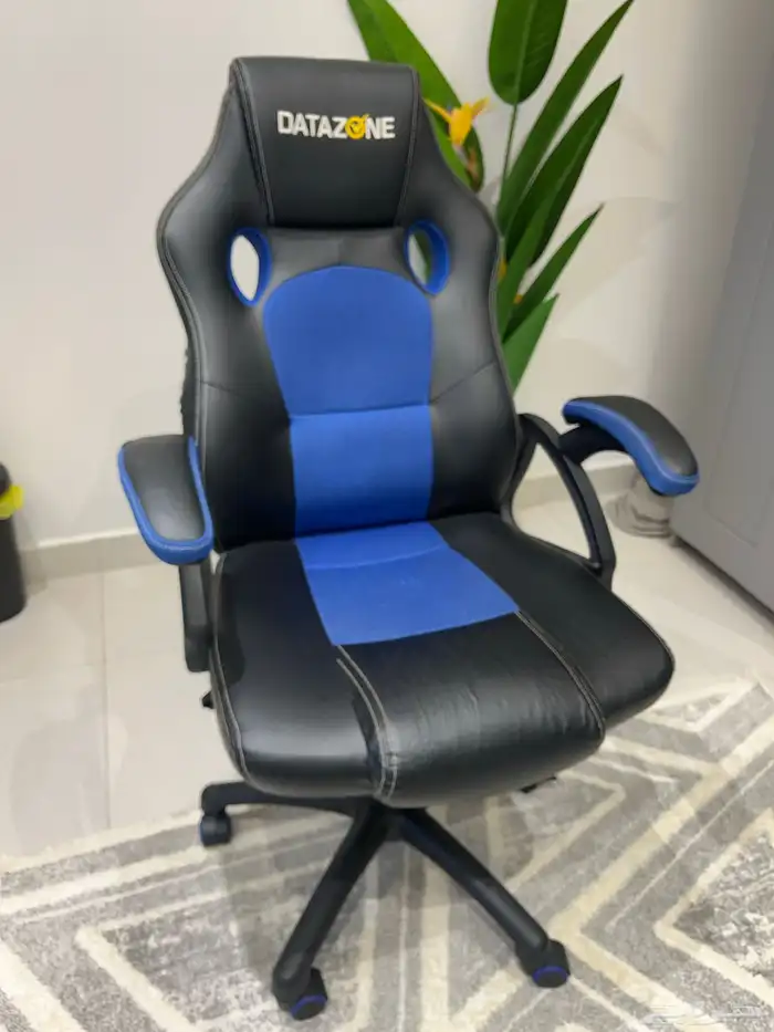 كرسي قيمنق من DATAZONE 0