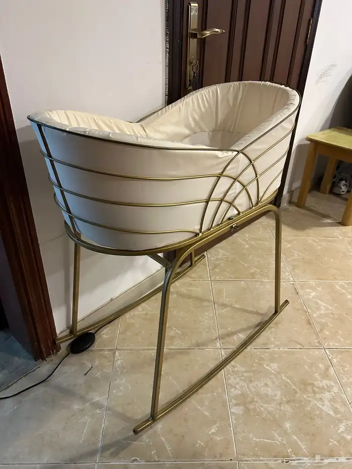 سرير اطفال جديد 4 1 مع سرير مواليد 9