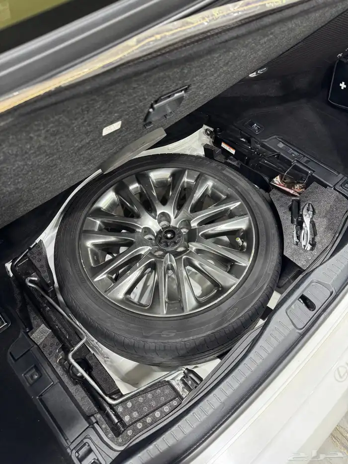 لكزس LS460 2015 وكالة 59