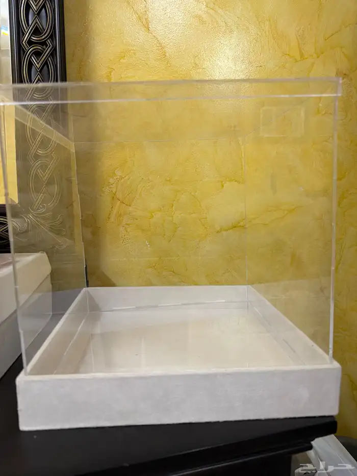 صندق اكريلك جديد مخمل 0