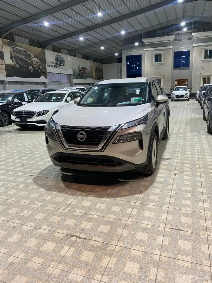 متوفر نيسان إكستريل ستاندر بدون دبل موديل2025 بافضل سعر 3