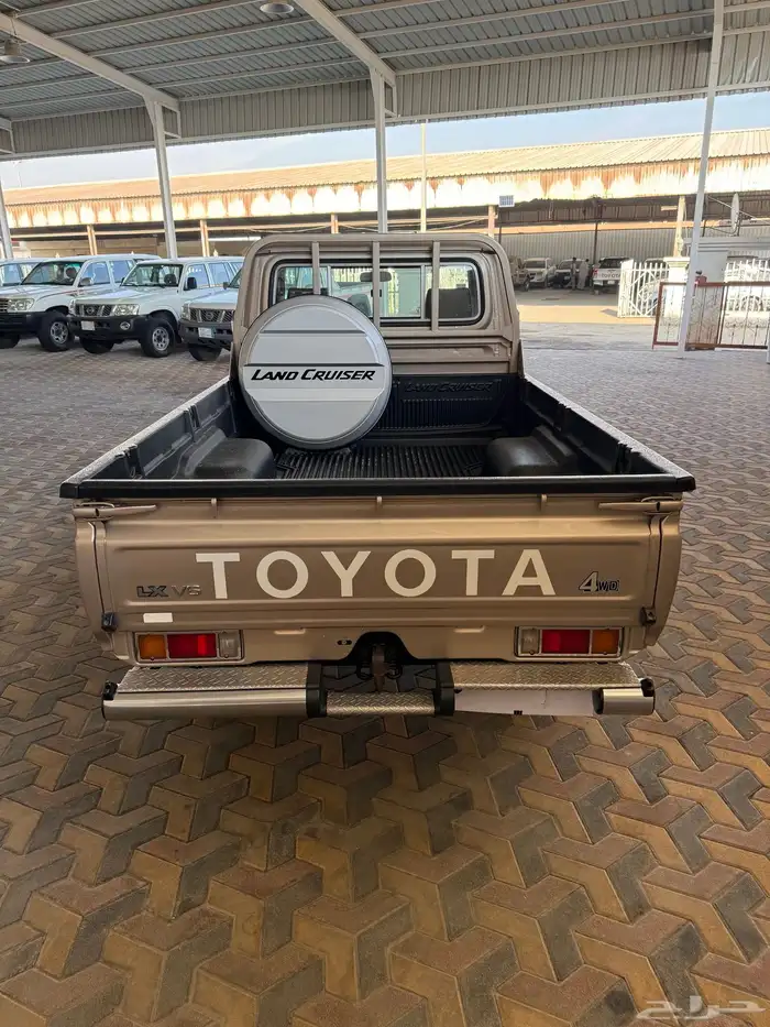 تويوتا شاص بريمي رفرف موديل 2016 12