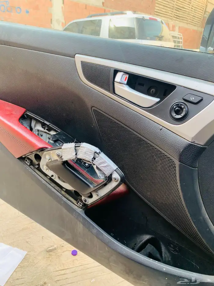 فوليستر 2012 هيونداي مصدومة للبيع 34