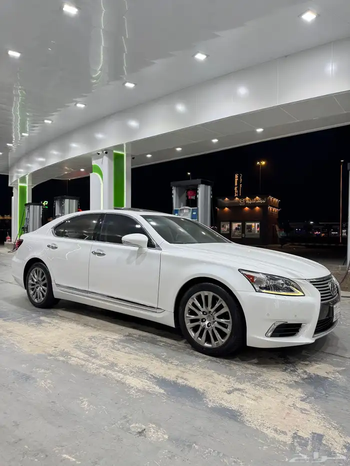 لكزس LS460 2015 وكالة 3