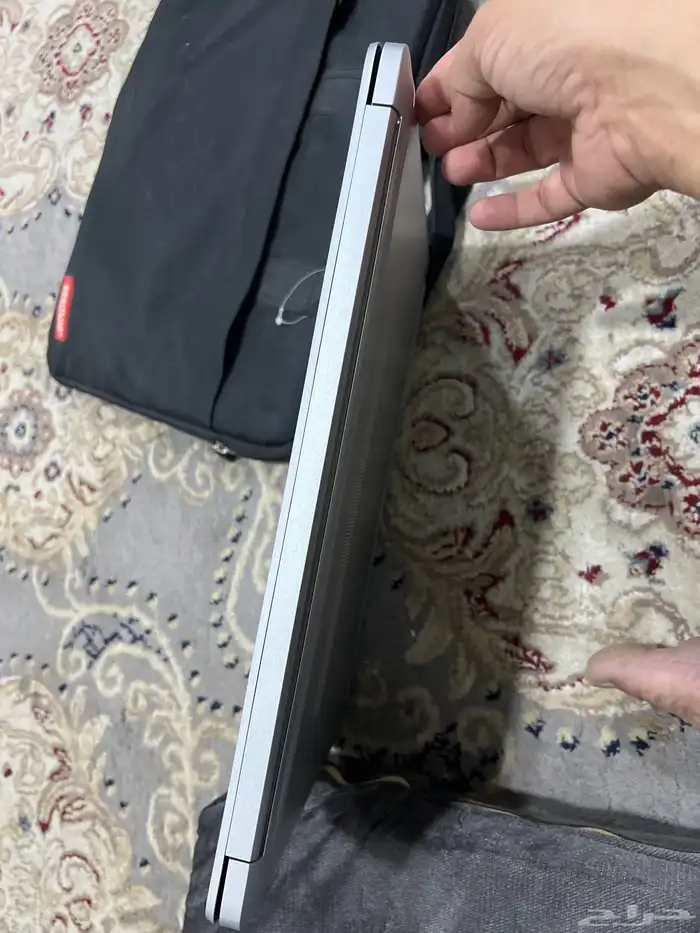 للبيع لابتوب hp شبه جديد 4