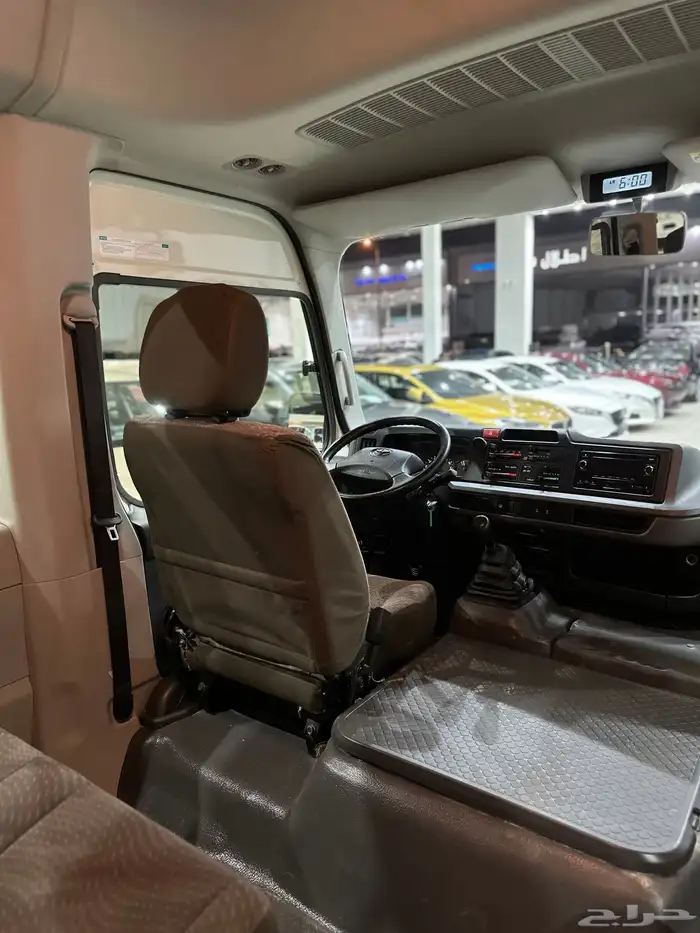 كوستر 2022 ديزل 23 راكب 15